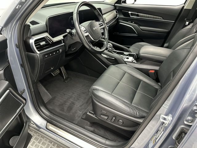 Used 2025 Silver Kia SX image 11