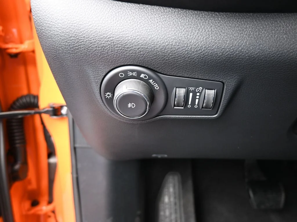New 2026 Joose (DISC) Jeep Latitude image 25