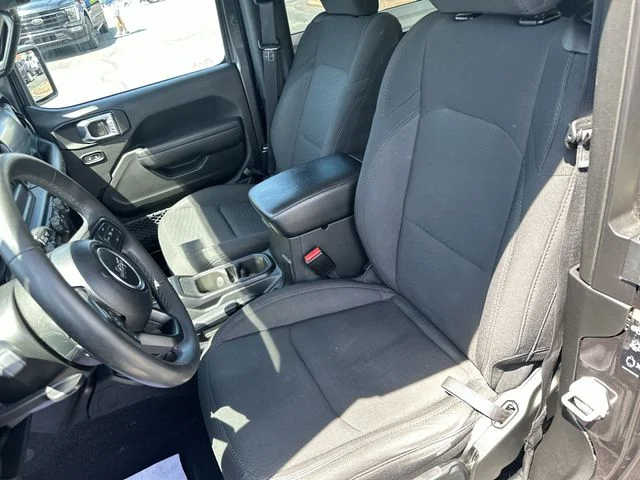 Used 2023 Gray Jeep Sport S image 15