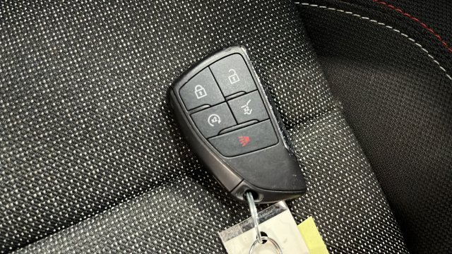 Used 2024 Summit White Chevrolet Z71 image 9