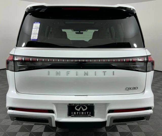 New 2026 White INFINITI LUXE image 5