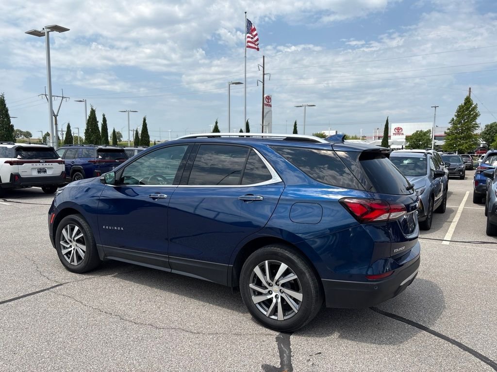 Used 2022 Blue Chevrolet Premier image 6