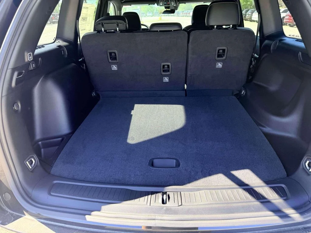 New 2026 Black Jeep Altitude image 9