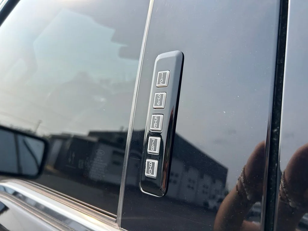 Used 2022 Black Ford Lariat image 11