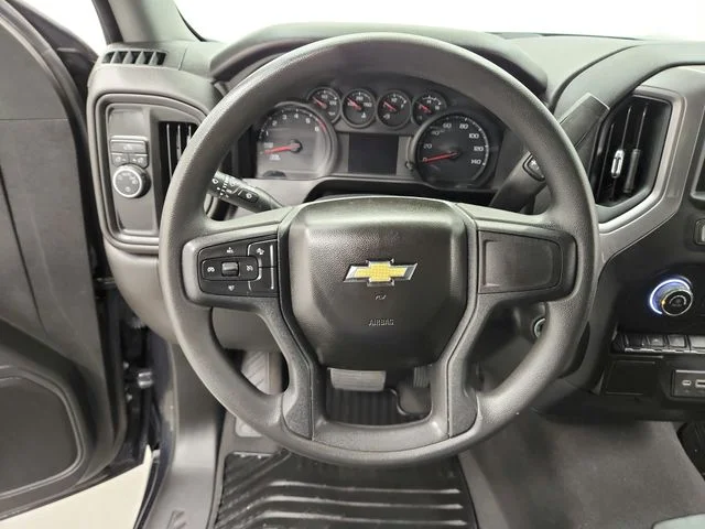 Used 2023 Gray Chevrolet Custom image 27