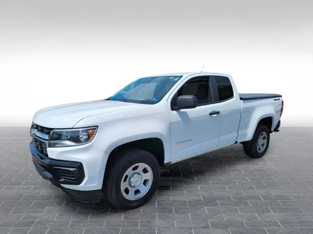 Used 2022 Summit White Chevrolet WT image 3