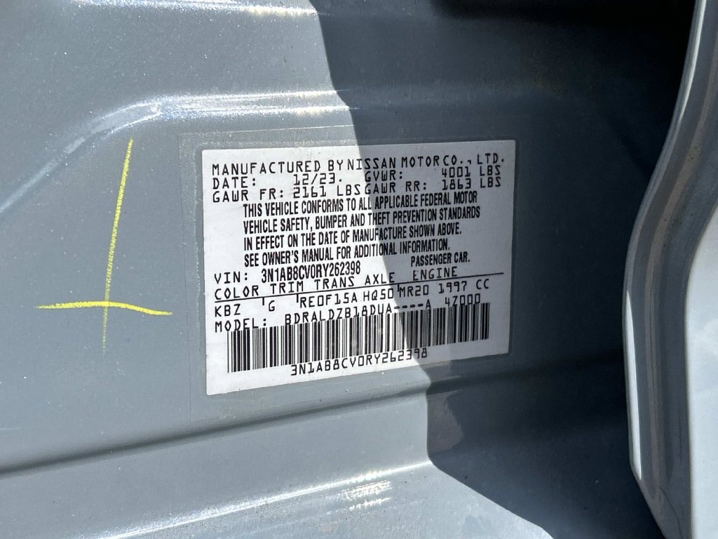 Used 2024 Gray Nissan SV image 10