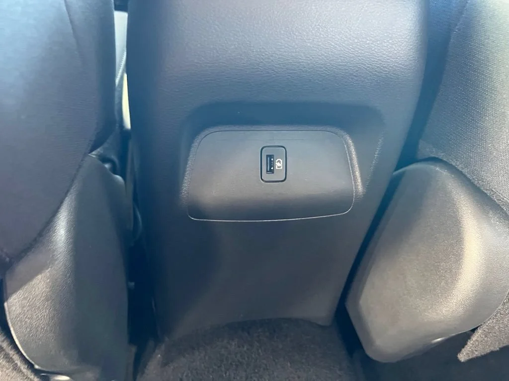 Used 2025  Nissan SV image 21