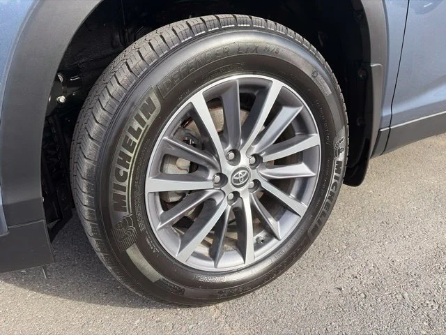 Used 2019 Blue Toyota XLE image 4