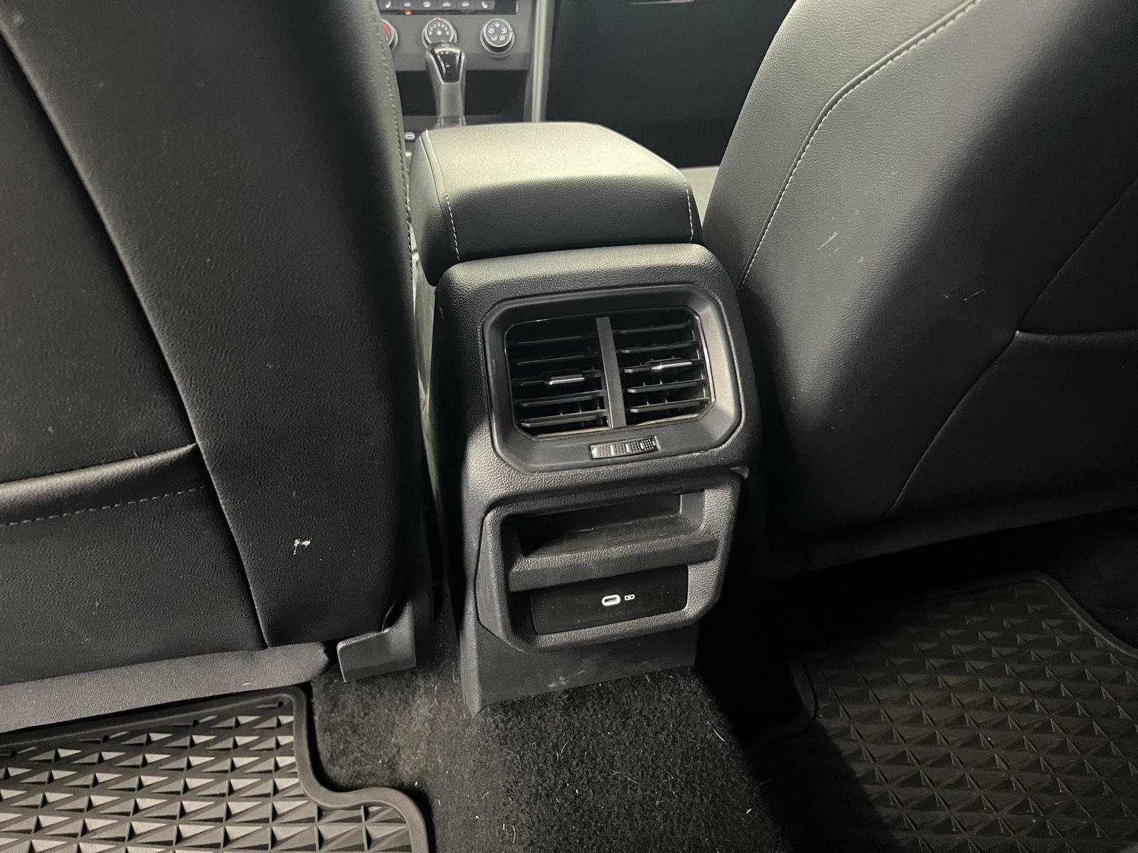 2022 Volkswagen Taos SE - Photo 27