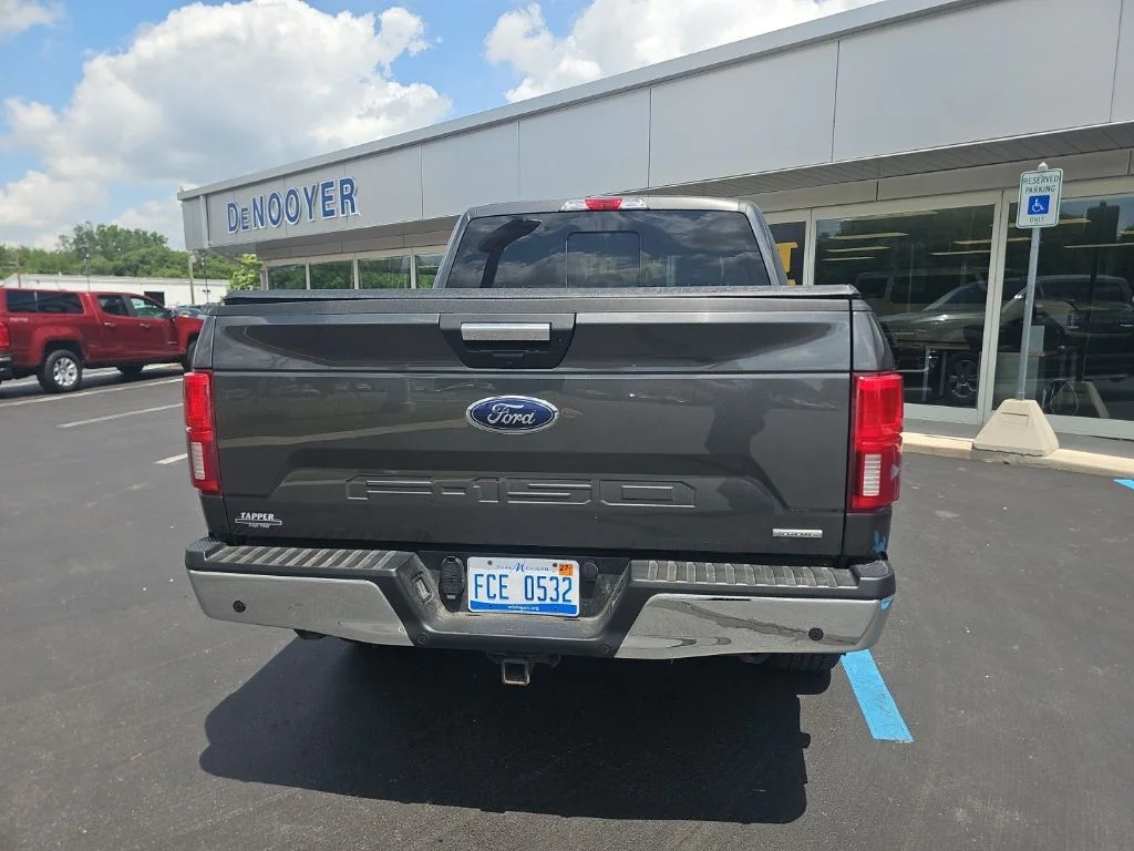 Used 2018 Magnetic Ford XLT image 7