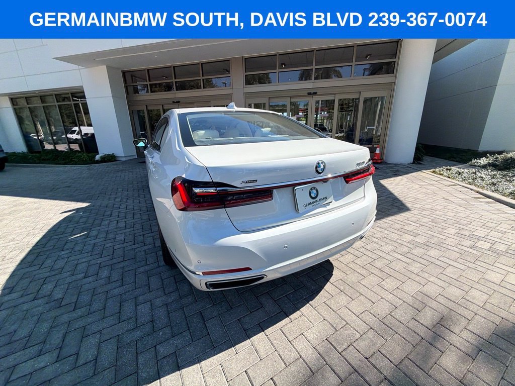 Used 2022 Mineral White Metallic BMW 750i xDrive image 9