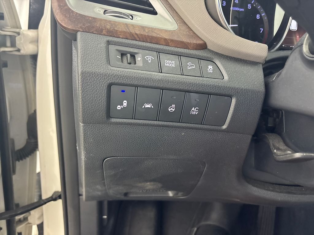 Used 2019 White Hyundai Limited image 27