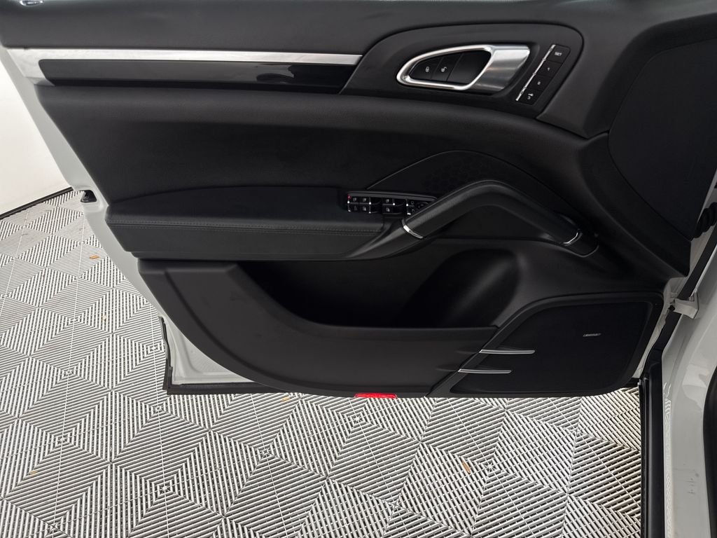 2014 Porsche Cayenne Platinum Edition - Photo 9