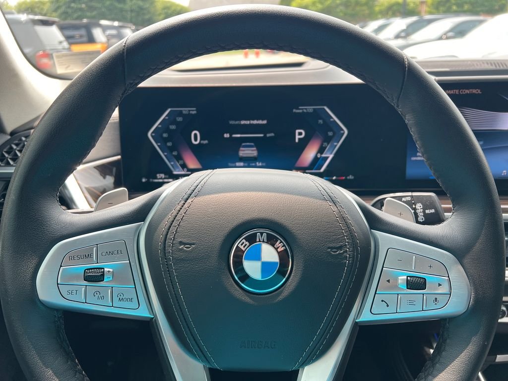 Used 2026 White BMW xDrive40i image 27