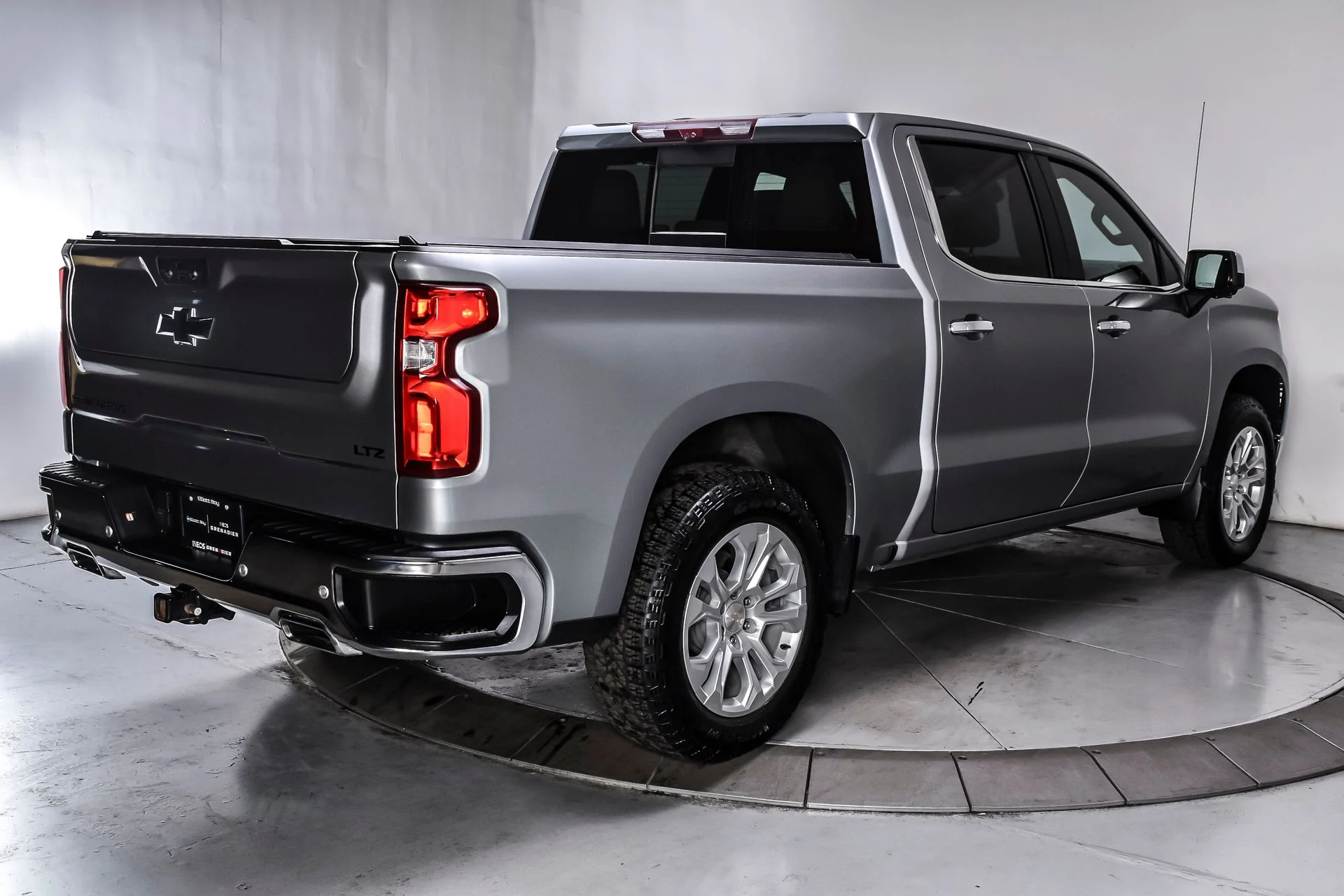 Used 2024 Sterling Gray Metallic Chevrolet LTZ image 6