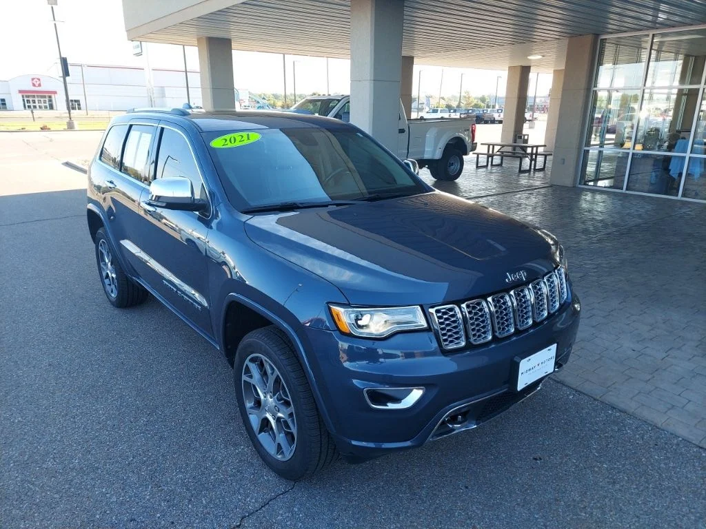 2021 Jeep Grand Cherokee Overland 4WD's photo