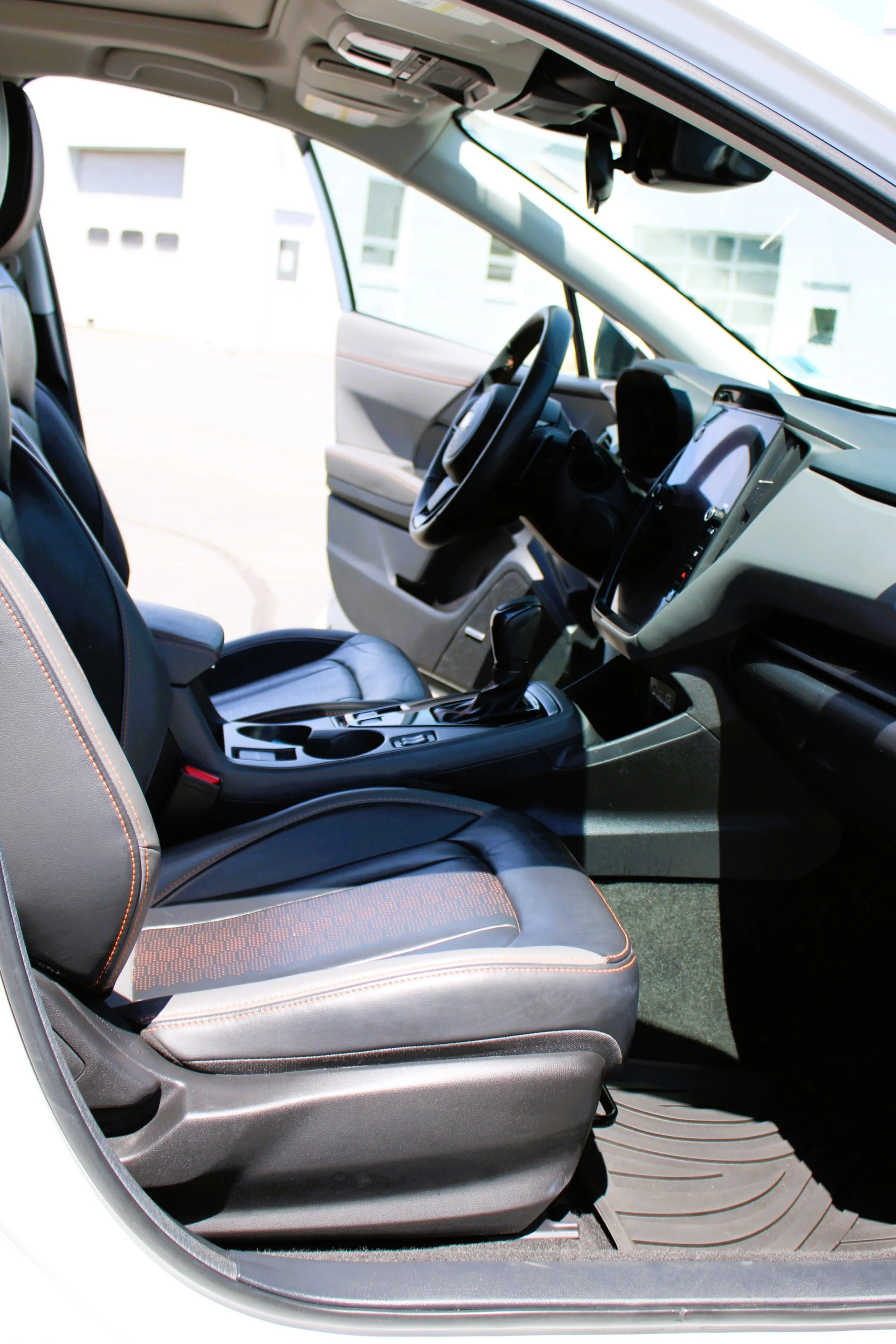 Used 2024 Crystal White Pearl Subaru Limited image 21