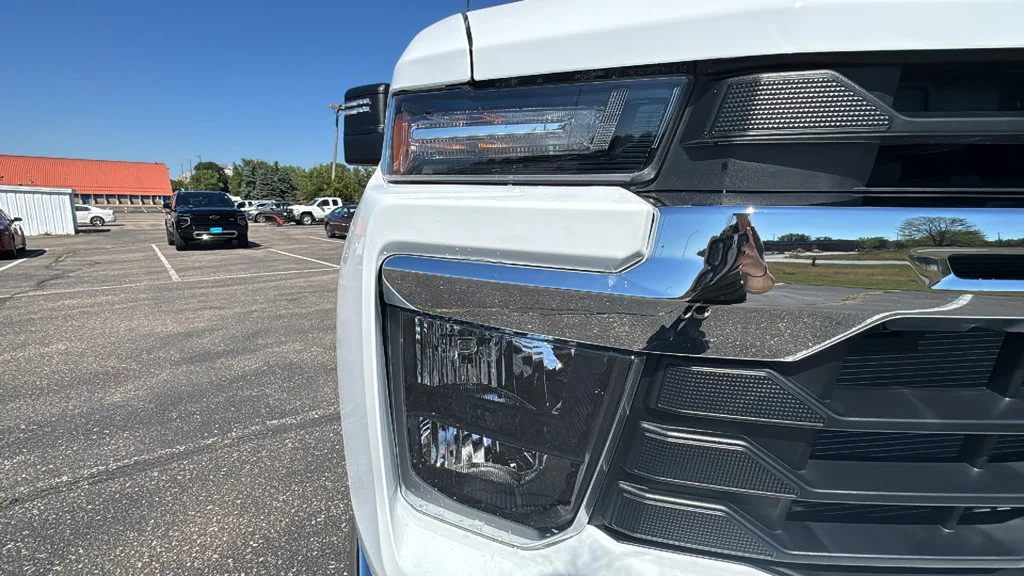 New 2026 Summit White Chevrolet LT image 18