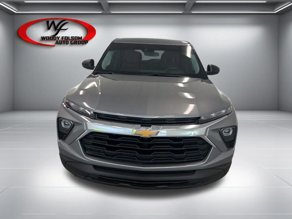 Used 2025 Gray Chevrolet LS image 2