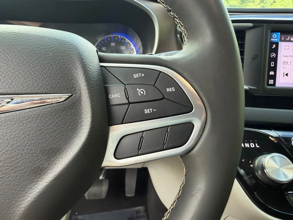 Used 2023 Crystal Metallic Chrysler LX image 20