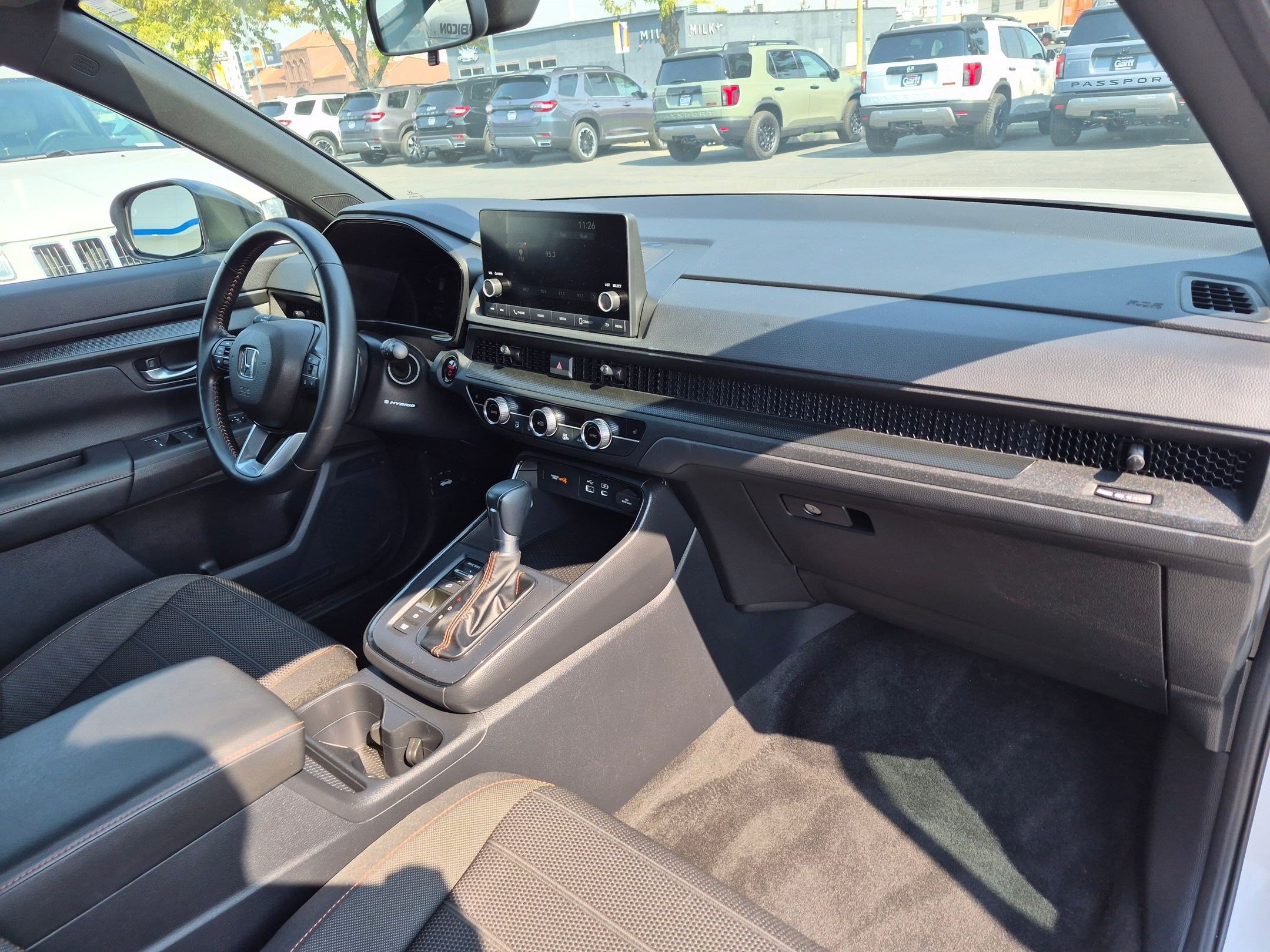 Used 2025 Platinum White Pearl Honda Sport image 30