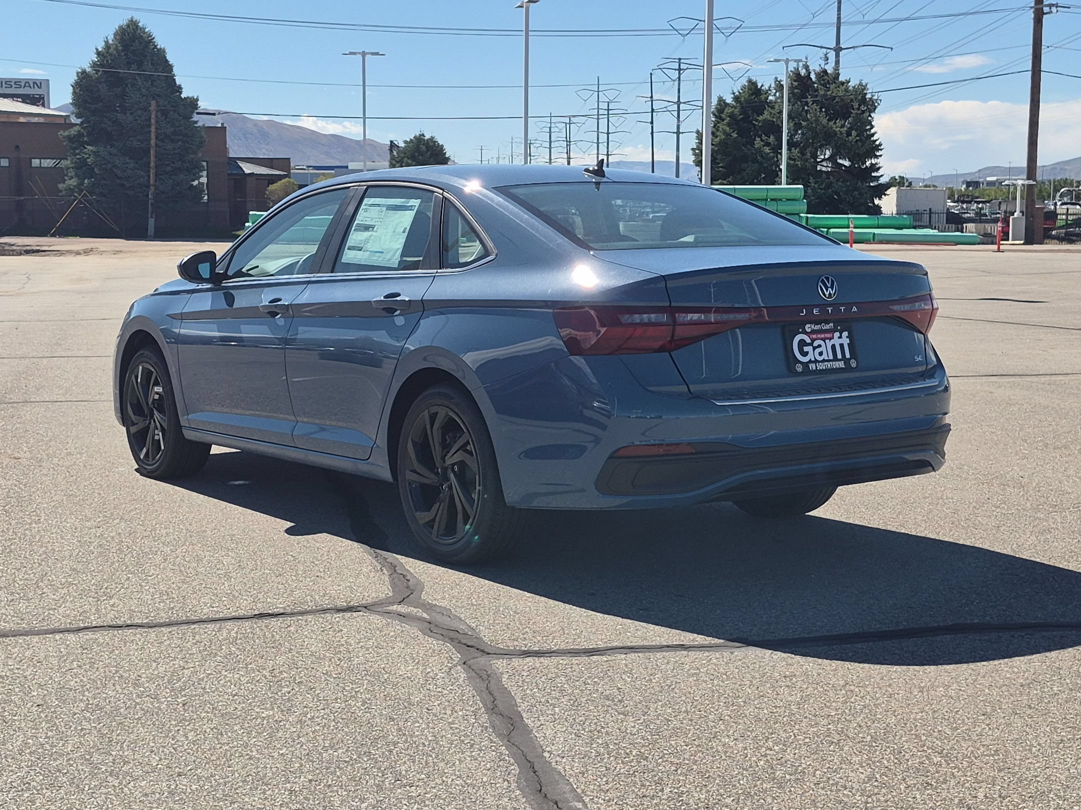 New 2027 Monterey Blue Pearl Volkswagen SE image 5