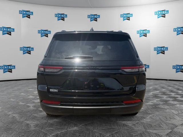 Certified Used 2023 Black Jeep Altitude X image 5