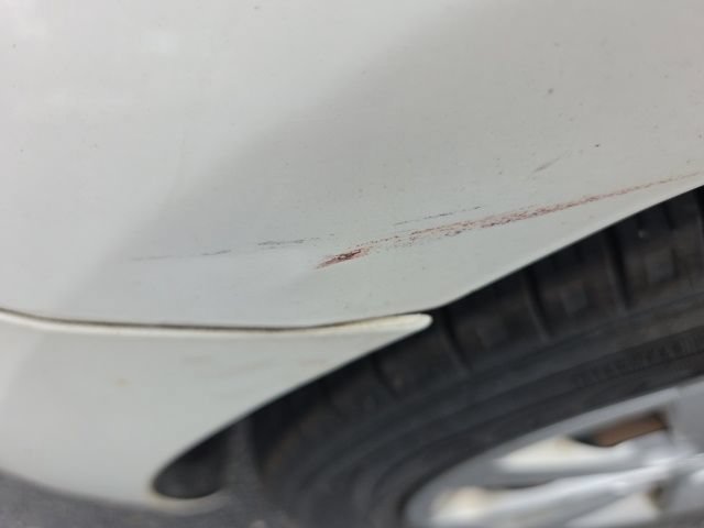 Used 2017 Clear White Kia LX image 16