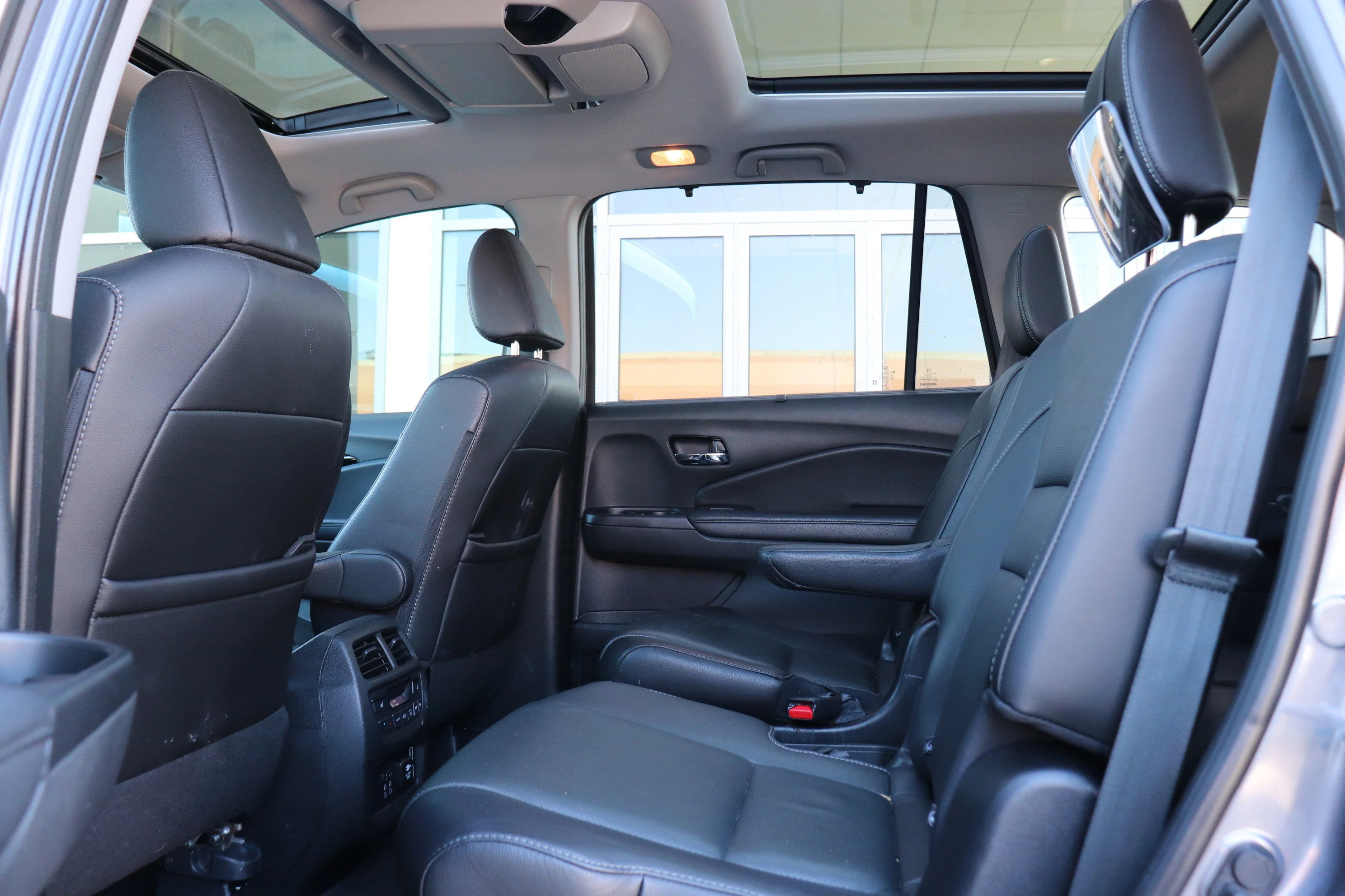 Certified Used 2021 Gray Honda Touring 7-Passenger image 7