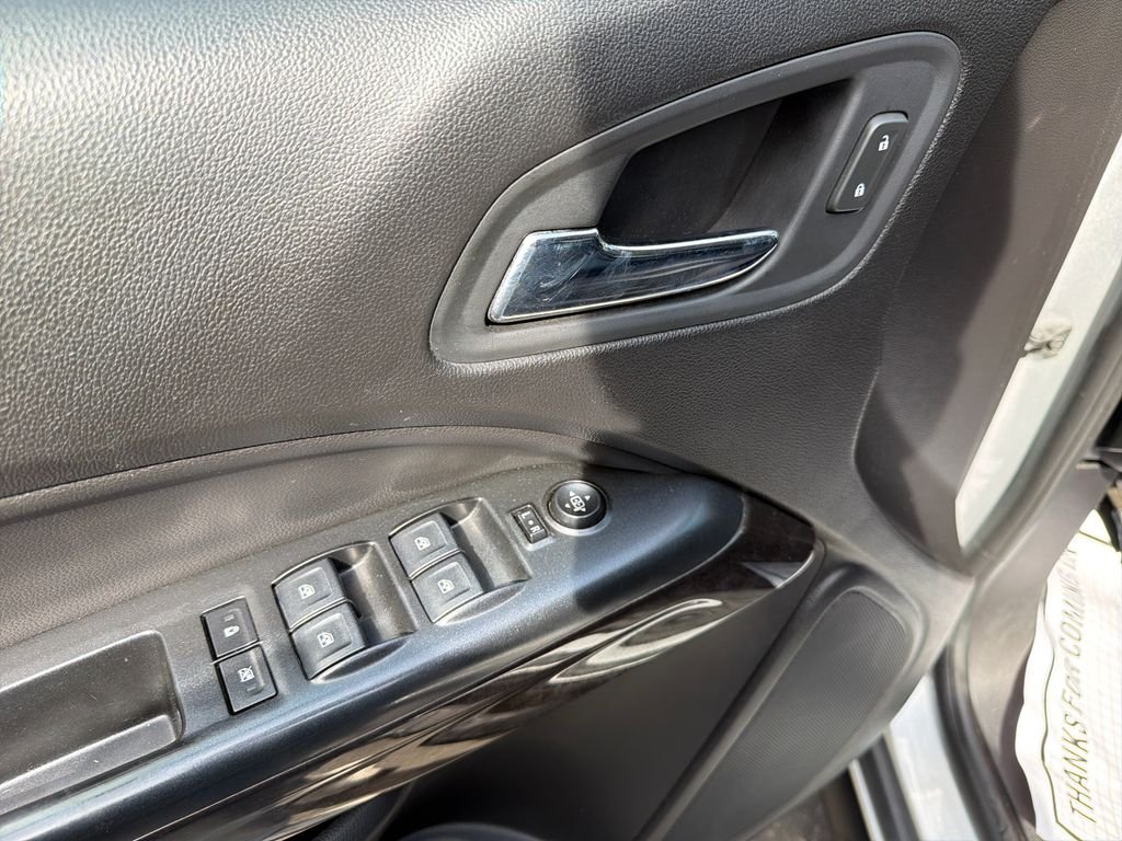 Used 2019 Silver GMC SLT image 22