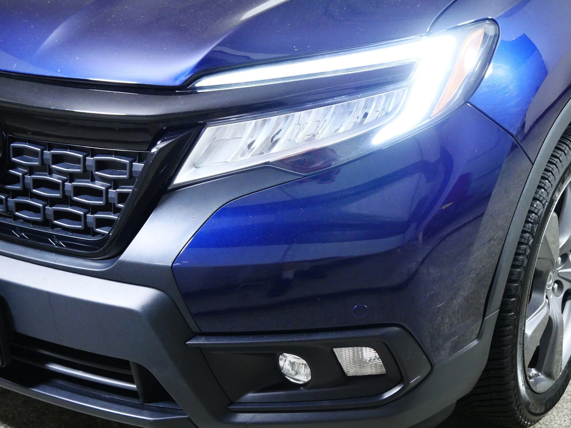 Used 2019 Obsidian Blue Pearl Honda Touring image 16