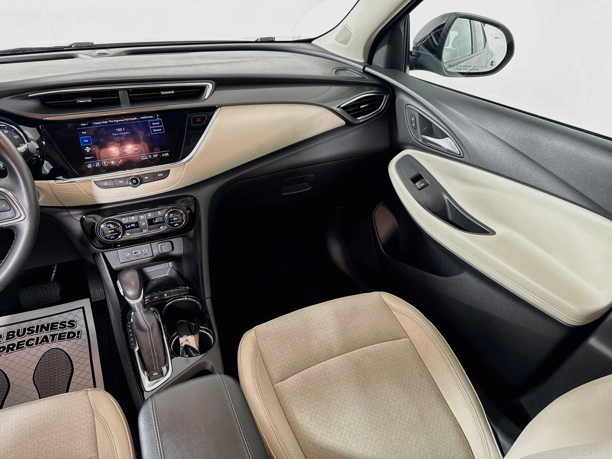 Used 2021 Ebony Twilight Metallic Buick Select image 22