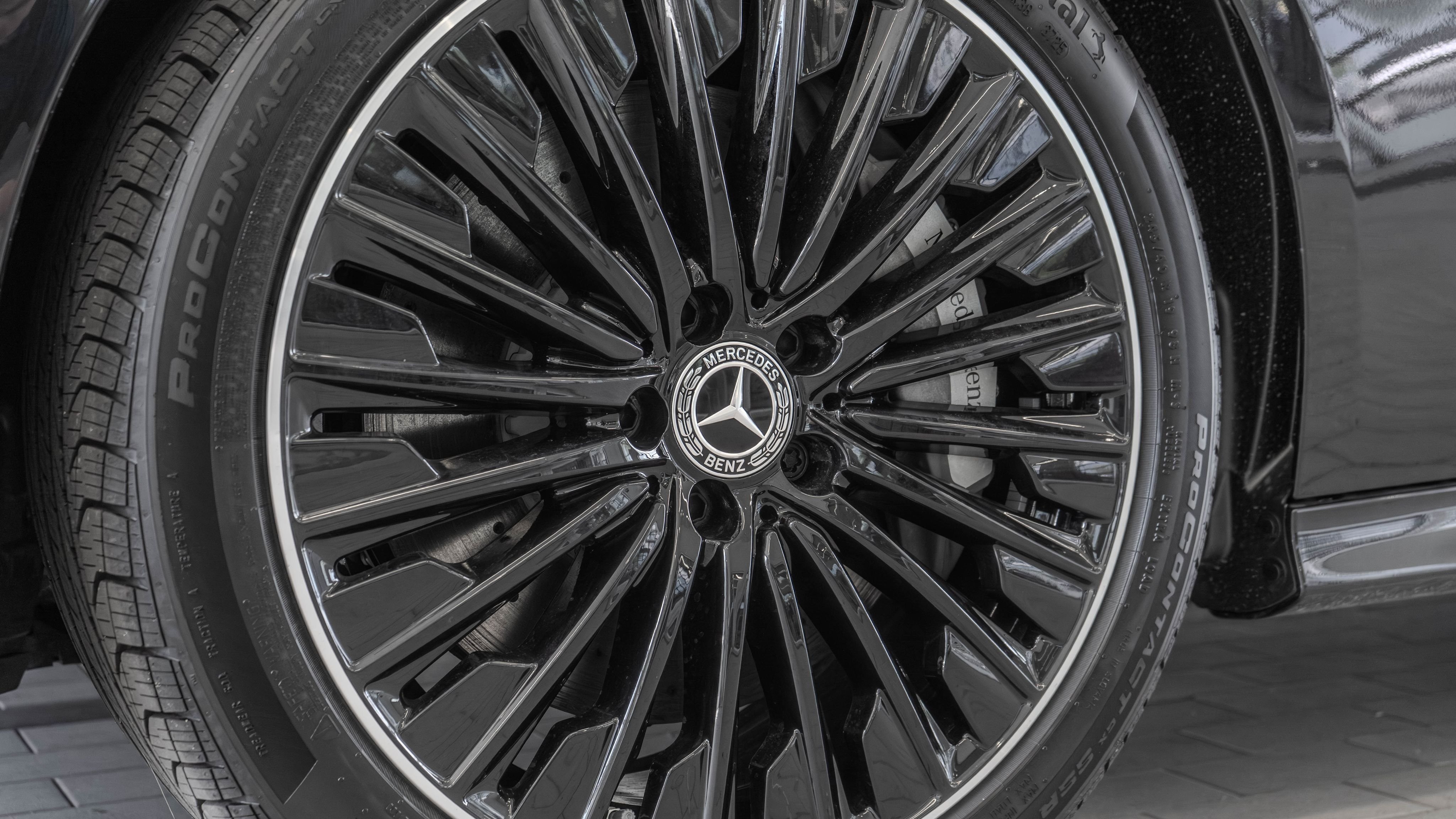 New 2026 Obsidian Black Metallic Mercedes-Benz CLE 450 image 35