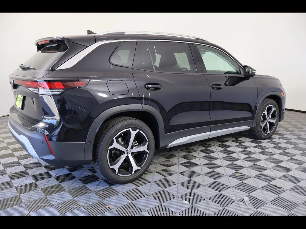 New 2026 Black Volkswagen 2.0T SE image 6