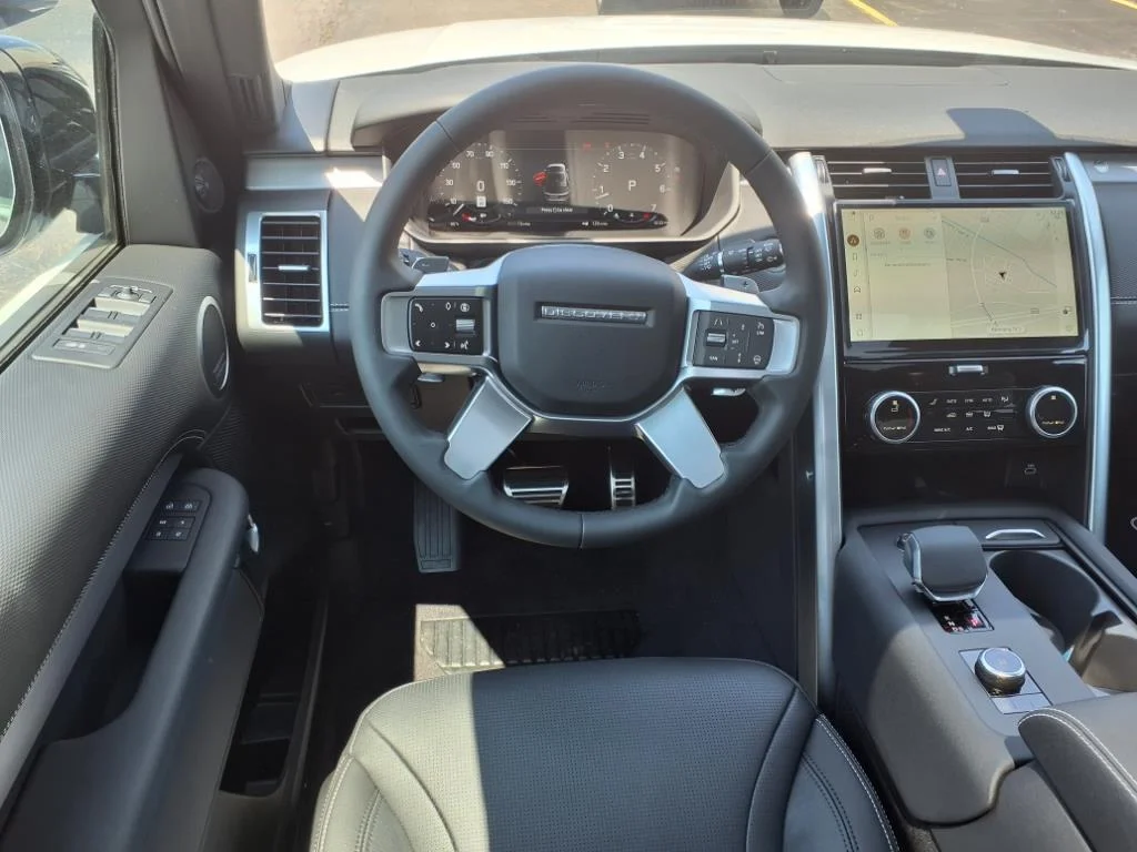 2025 Land Rover Discovery Dynamic SE - Photo 7