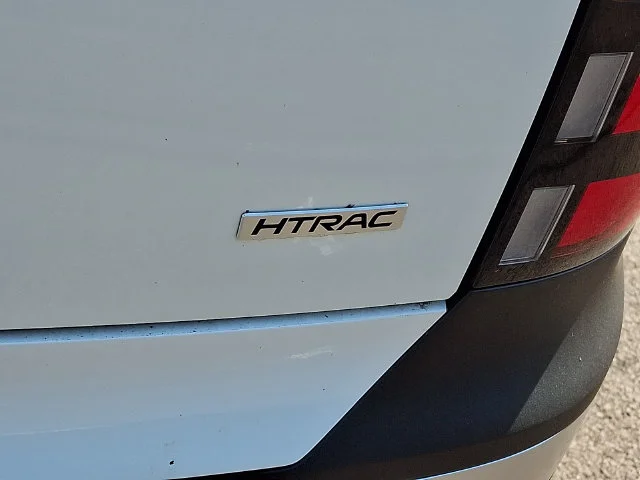 New 2027 White Hyundai SEL image 18