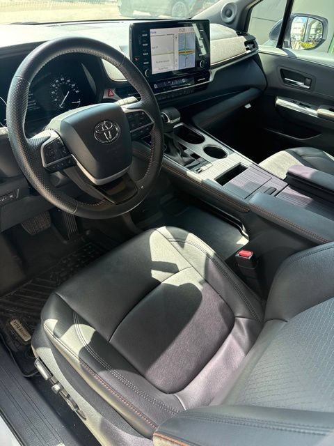Used 2024 Ice Toyota XSE image 3