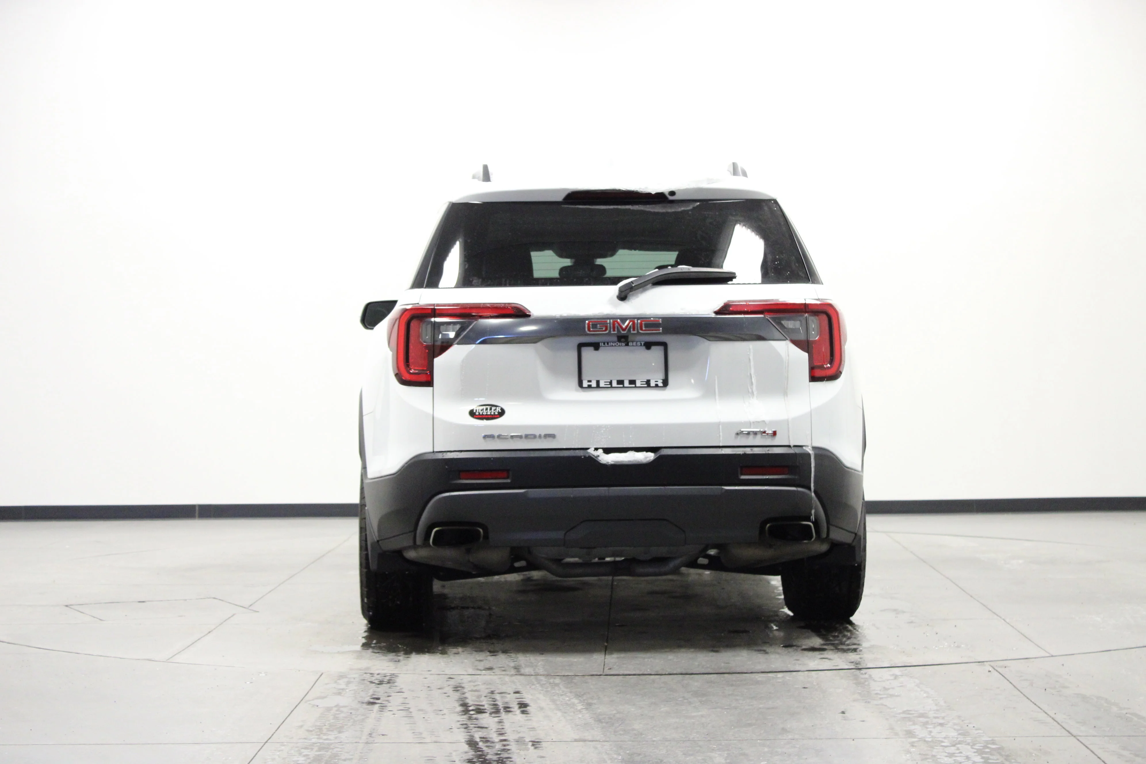 Used 2023 Summit White GMC AT4 image 5