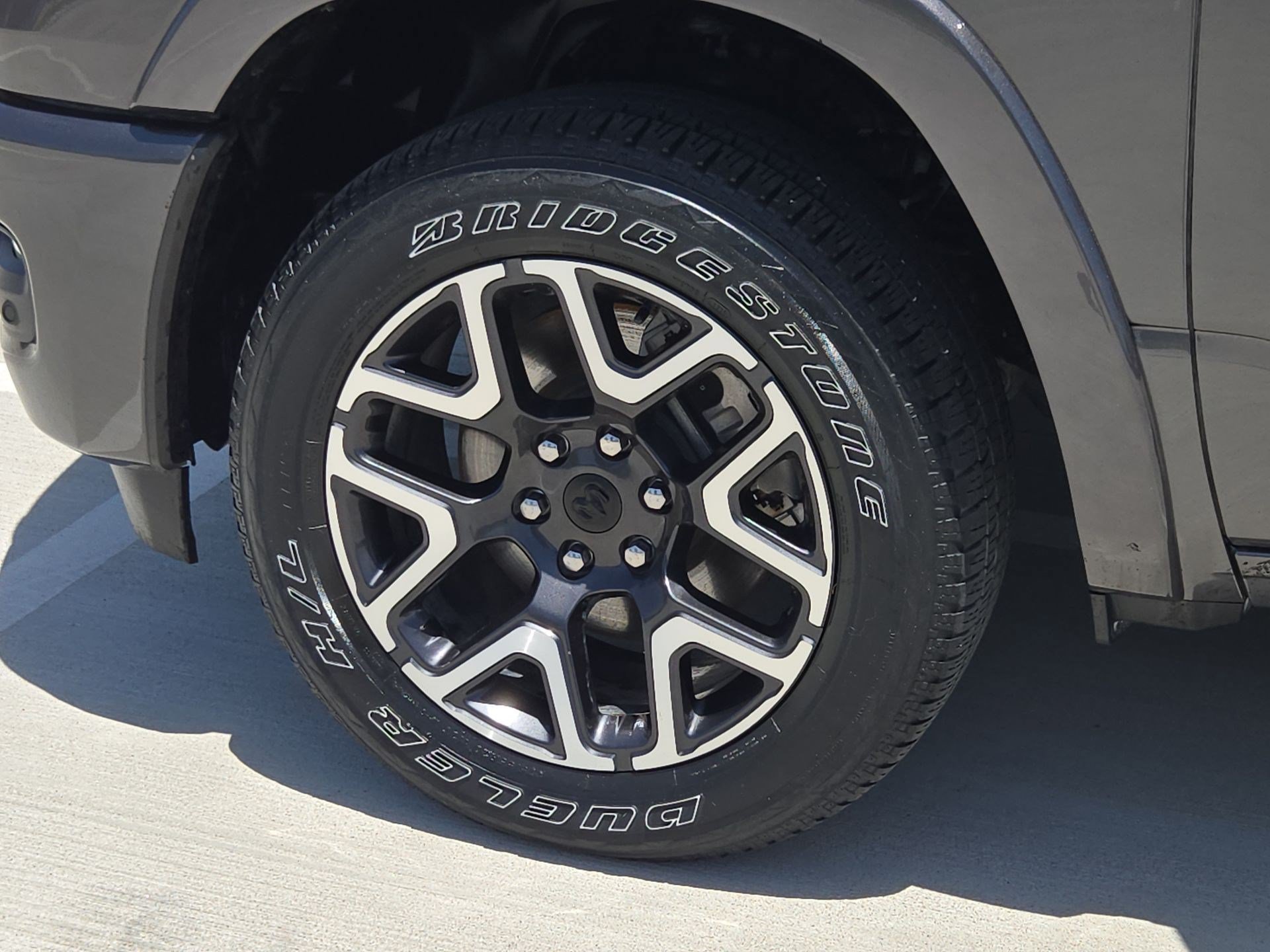 Used 2025 Granite Crystal Metallic Clearcoat Ram Laramie image 11