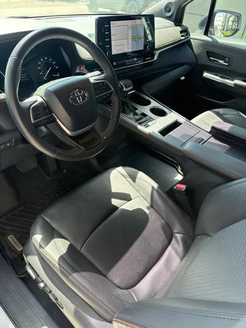 Used 2024 Ice Toyota XSE image 3