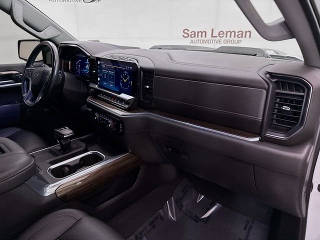 Used 2022 White Chevrolet LT Trail Boss image 29