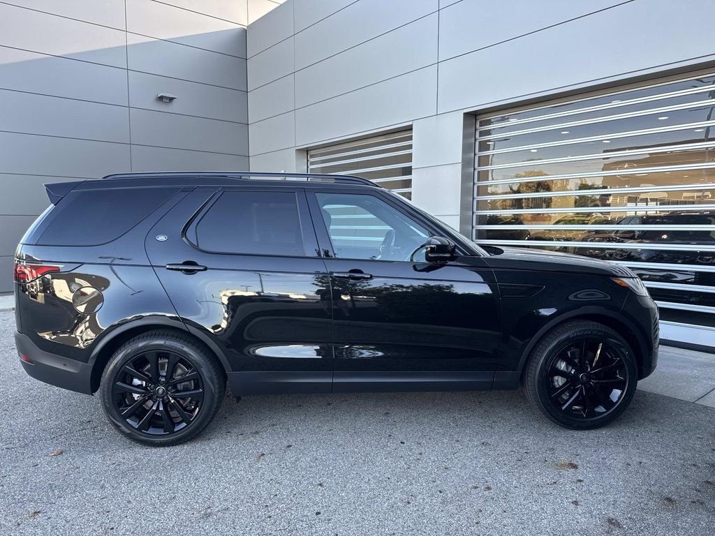 New 2026 Santorini Black Land Rover S image 9