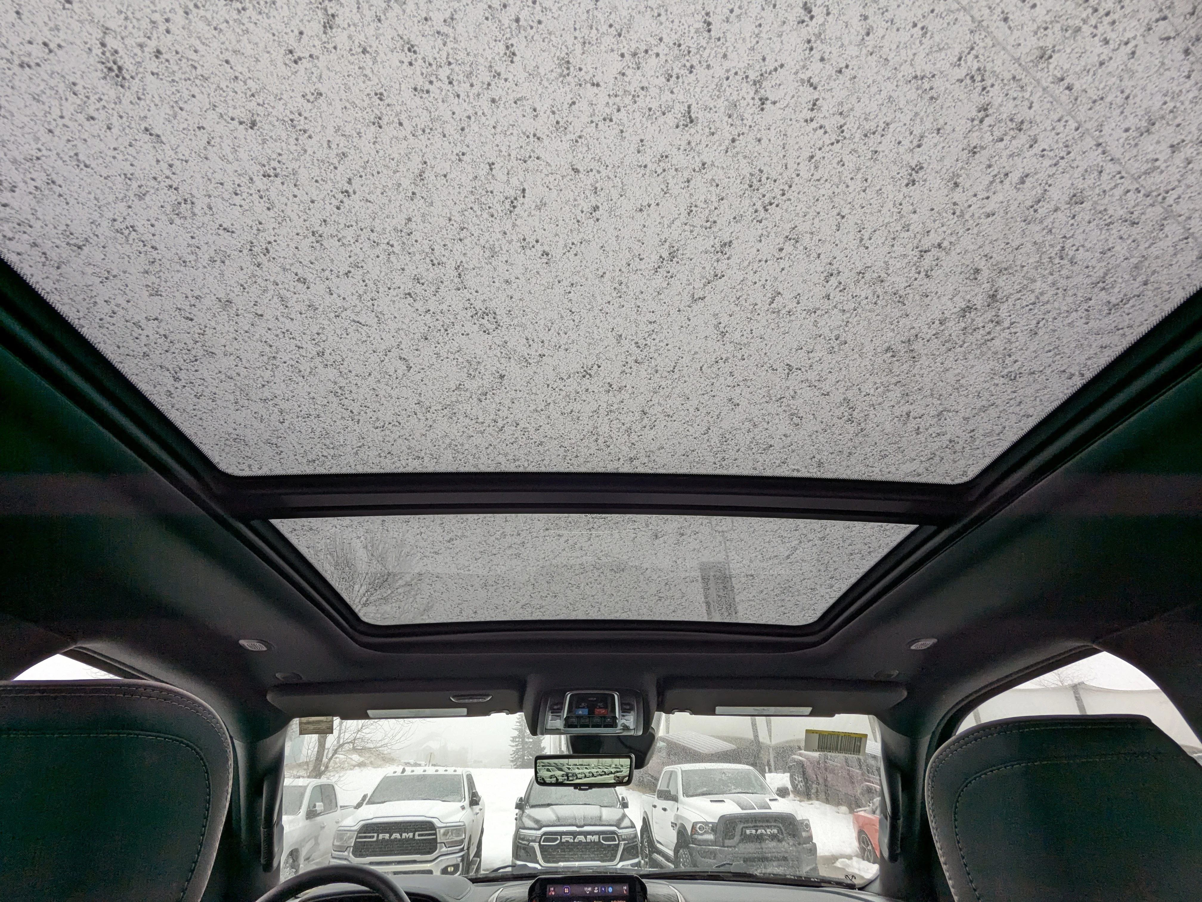 New 2026 Black RAM Limited - PANO SUNROOF - HEADS UP DISPLAY - RAMBOX CARGO & TONS MORE! image 29