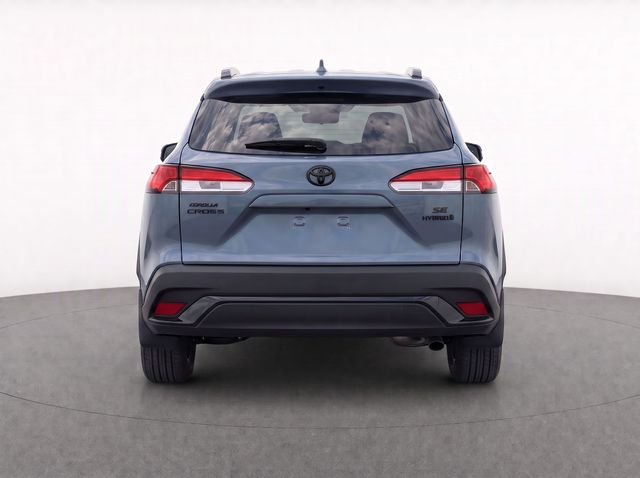 Used 2024 White Toyota XLE image 7