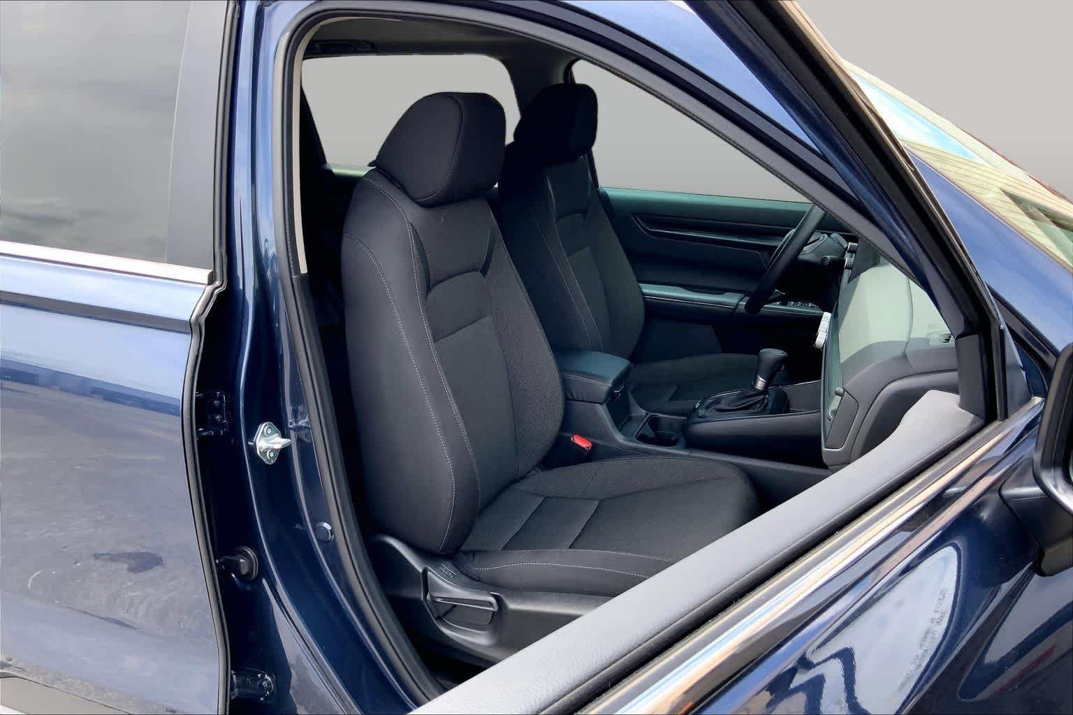 Used 2025 Canyon River Blue Metallic Honda EX image 9