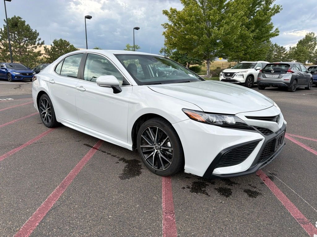 Used 2023 White Toyota SE image 3