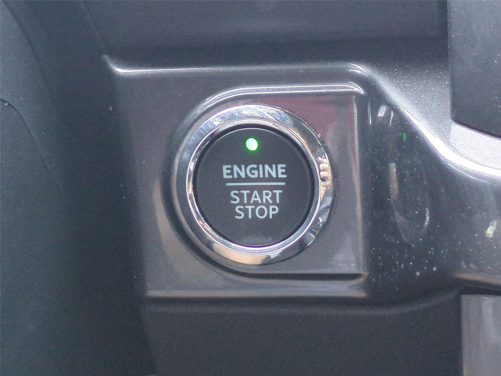 Used 2022 Agate Black Metallic Ford XLT image 30