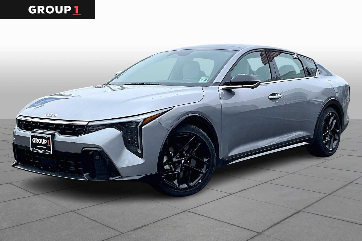 2025 Kia K4 GT-Line Turbo AT's photo
