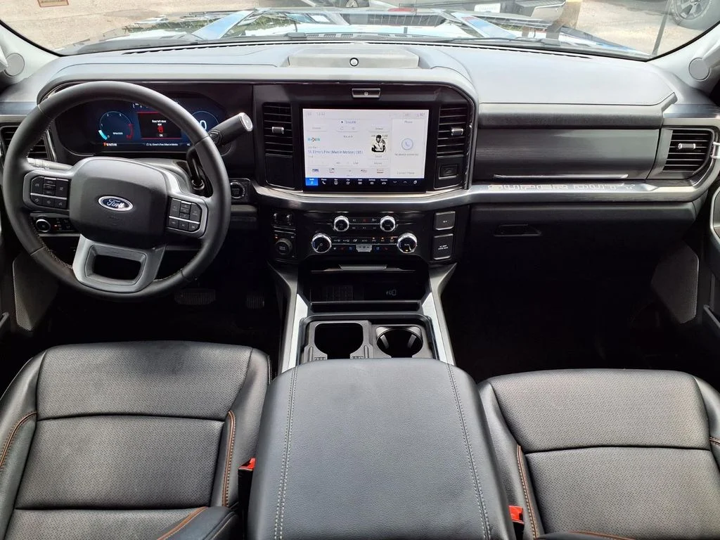Used 2025 Blue Ford Lariat image 3